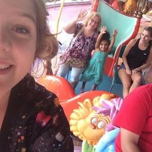 Meet your Posher, Mikayla